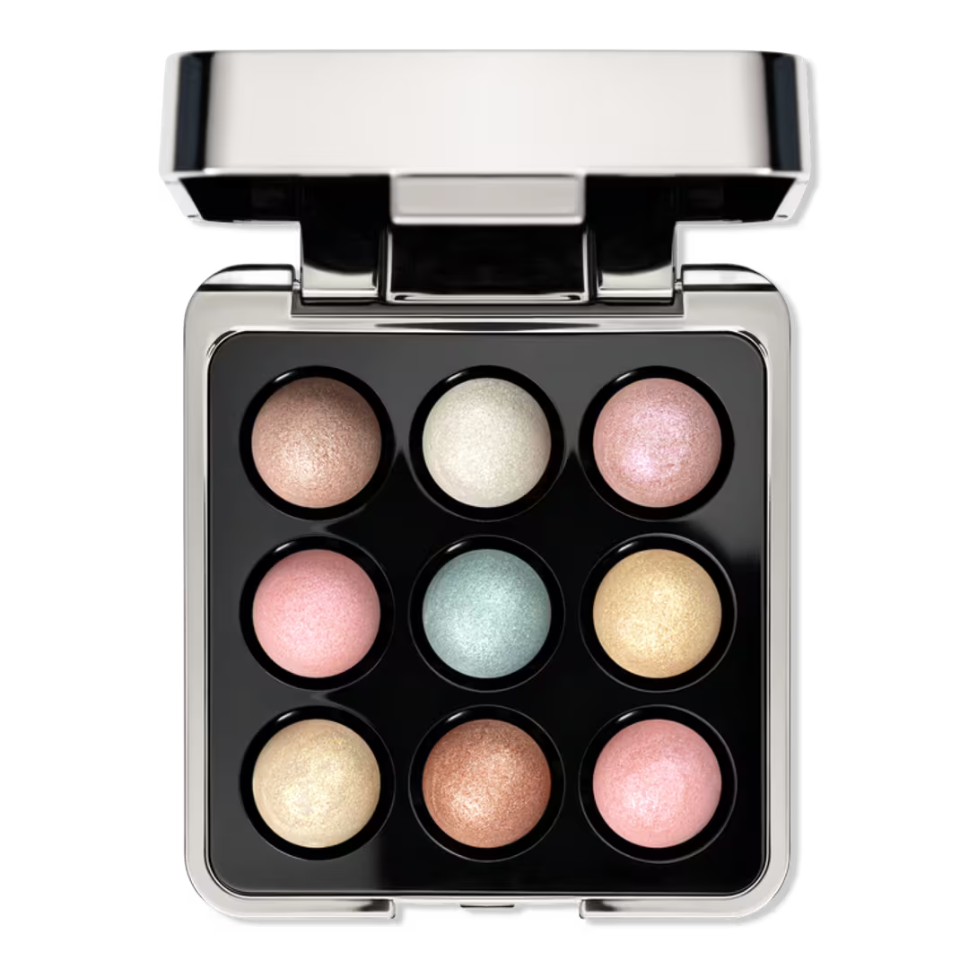 Ballet Beam Highlighting Pearls
