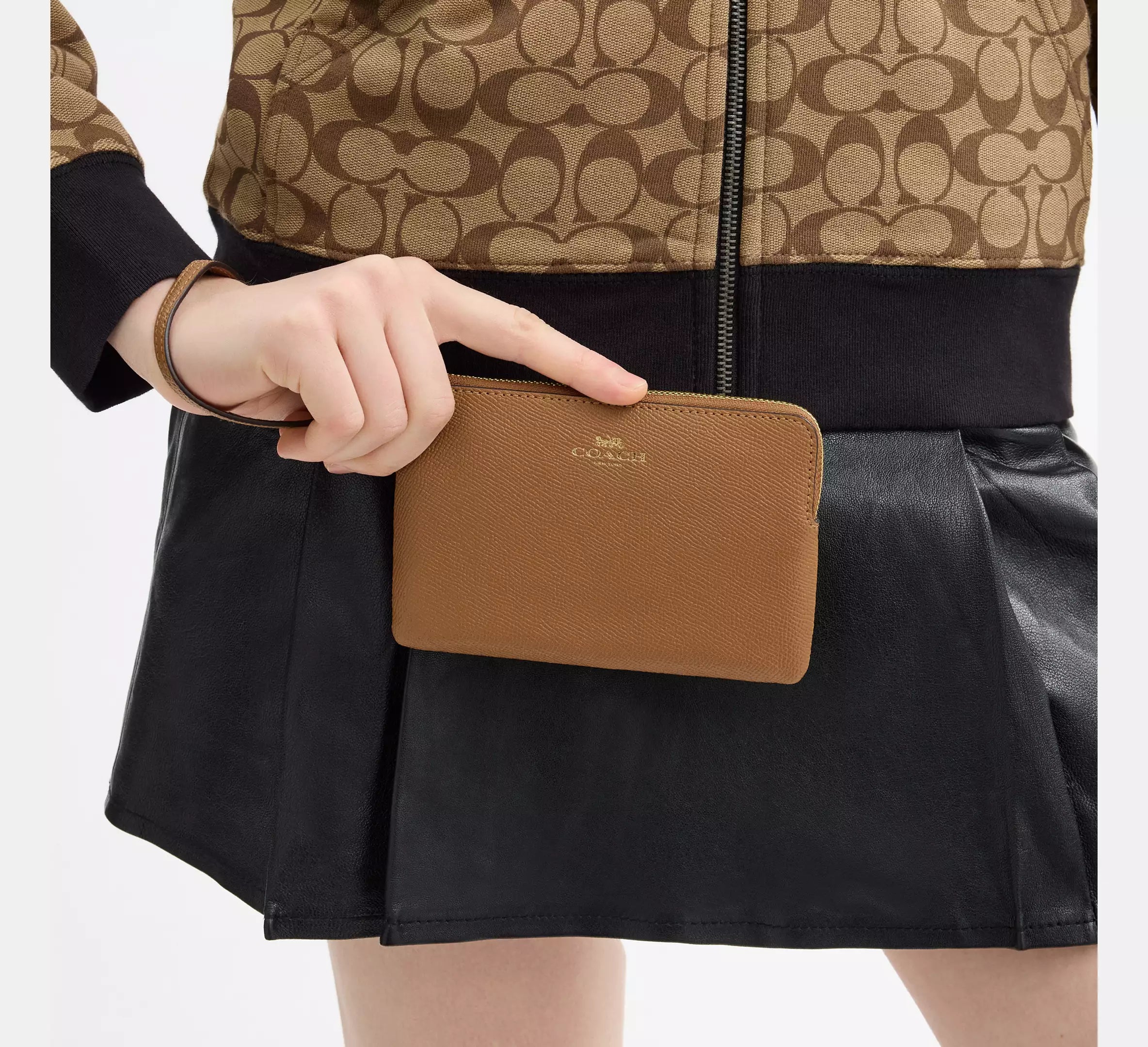 Corner Zip Wristlet In Signature Canvas