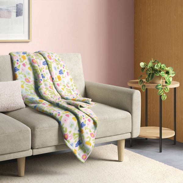 Floral Printed Plush Polyester Throw Blanket