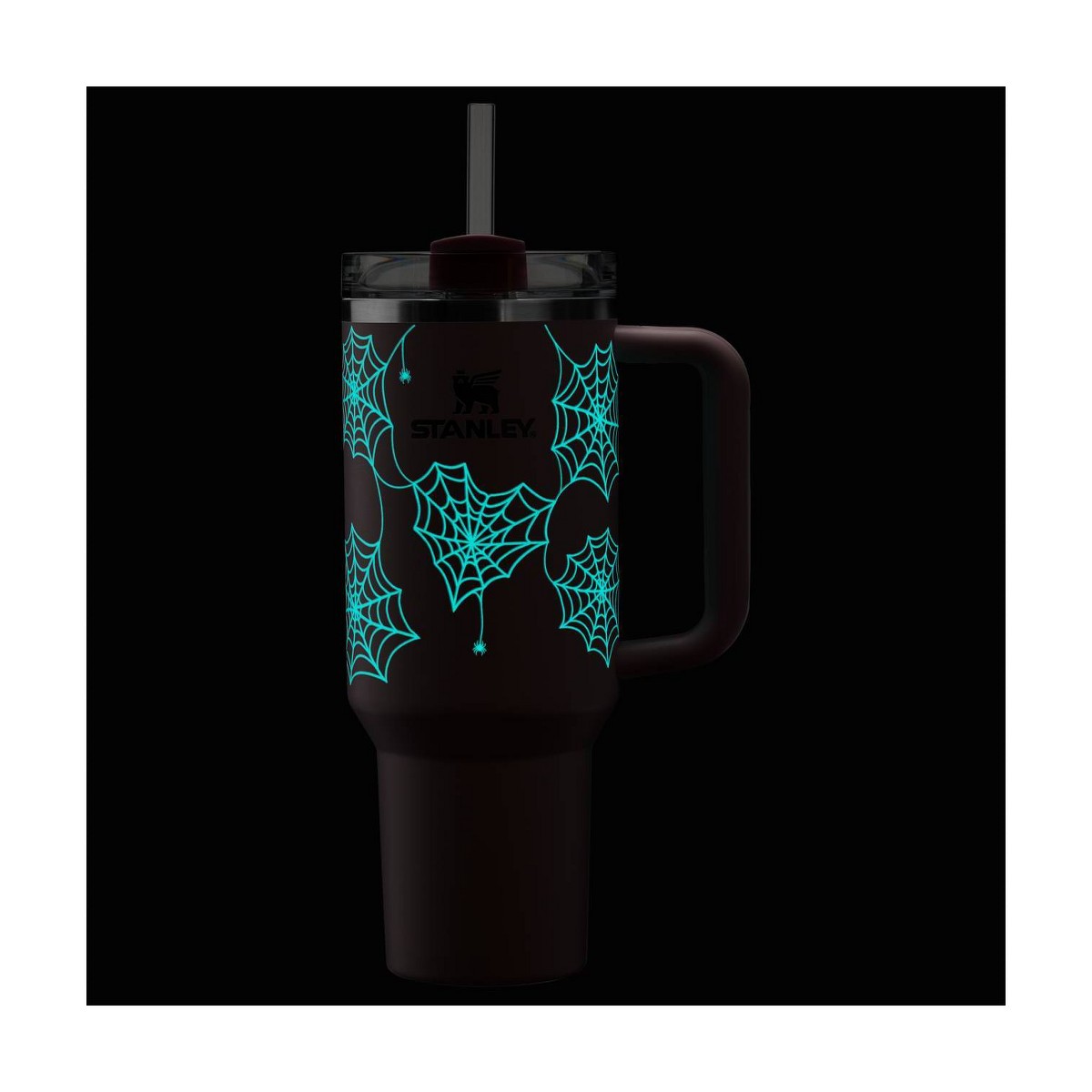 Telarañas del Stanley Quencher Pink Sugar Spider Webs brillando en la oscuridad