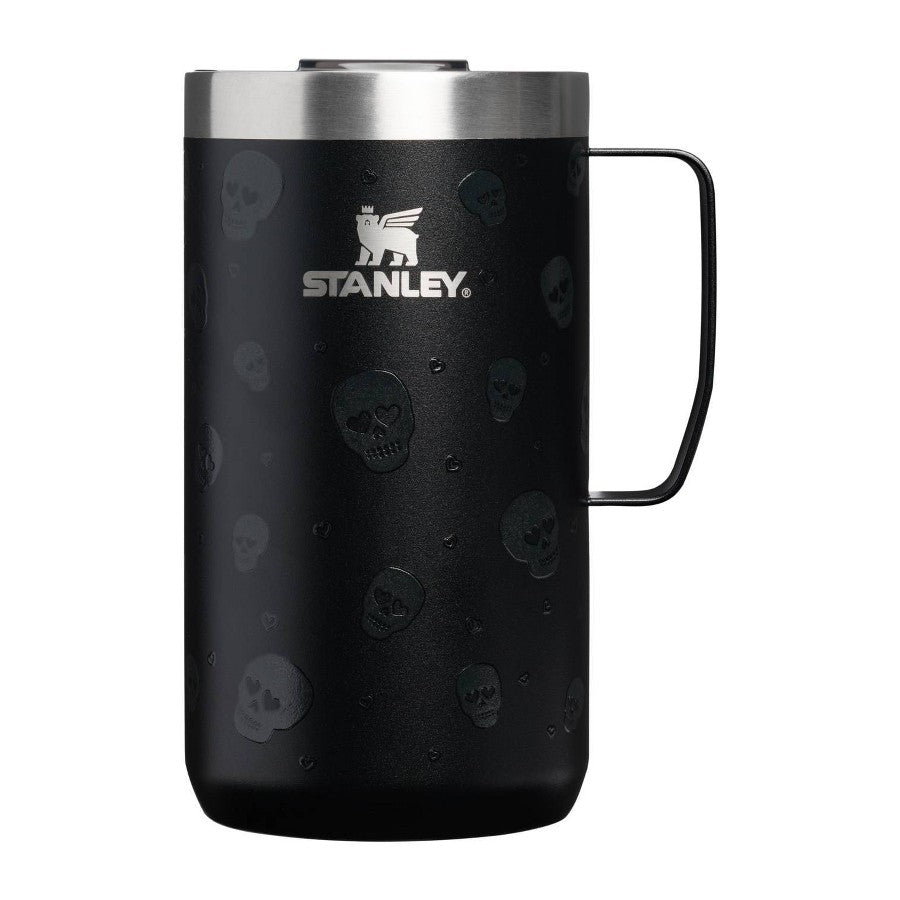 Taza térmica Stanley Stay Hot Mug Sweetheart Skulls de 710 ml con asa #color_STA Sweetheart Skulls
