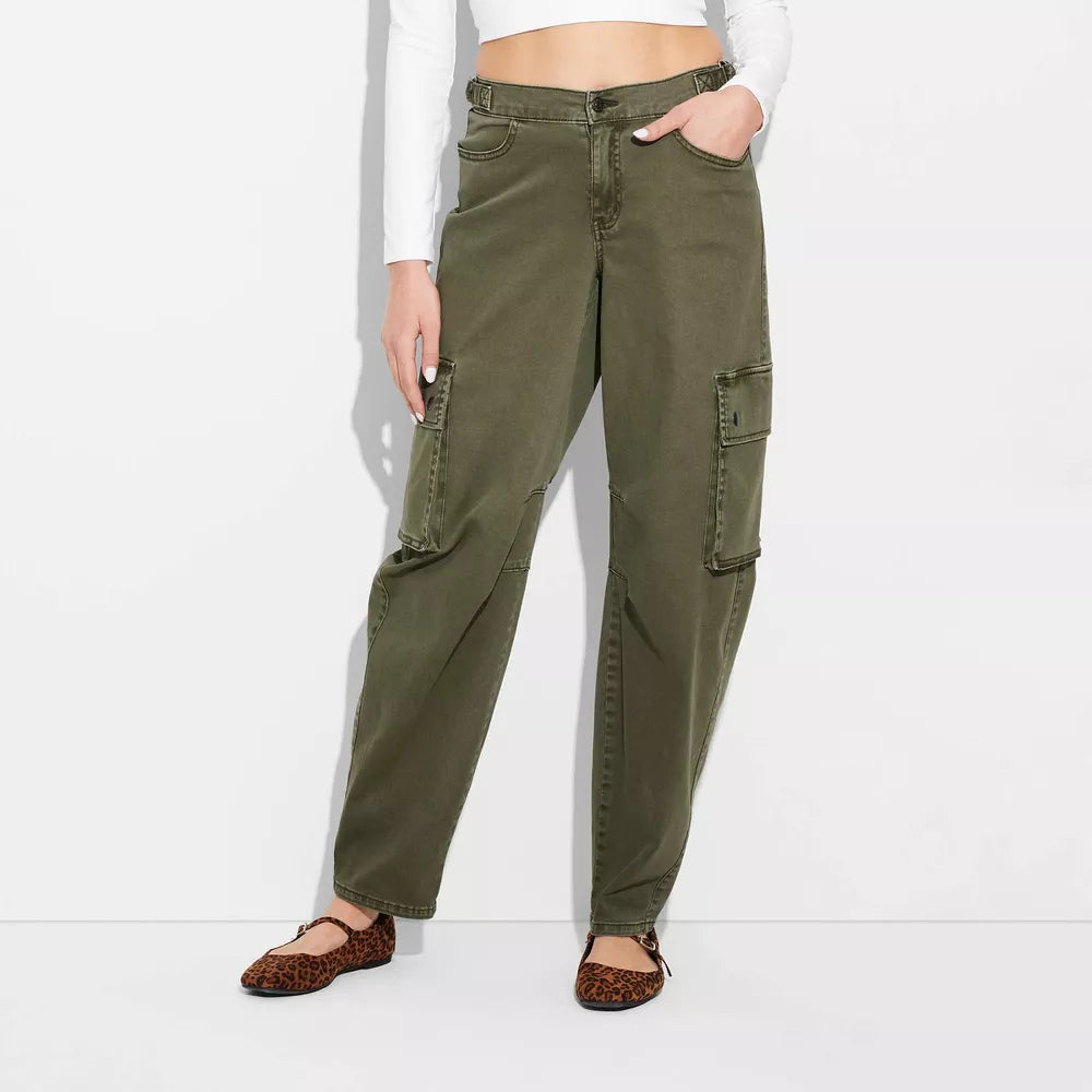 Mid-Rise Barrel Cargo Pants
