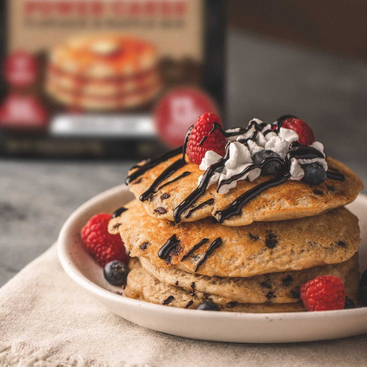 Kodiak Power Cakes Chocolate Chip - 18 oz imagen 2 #sabor_Chocolate Chip - 18 oz