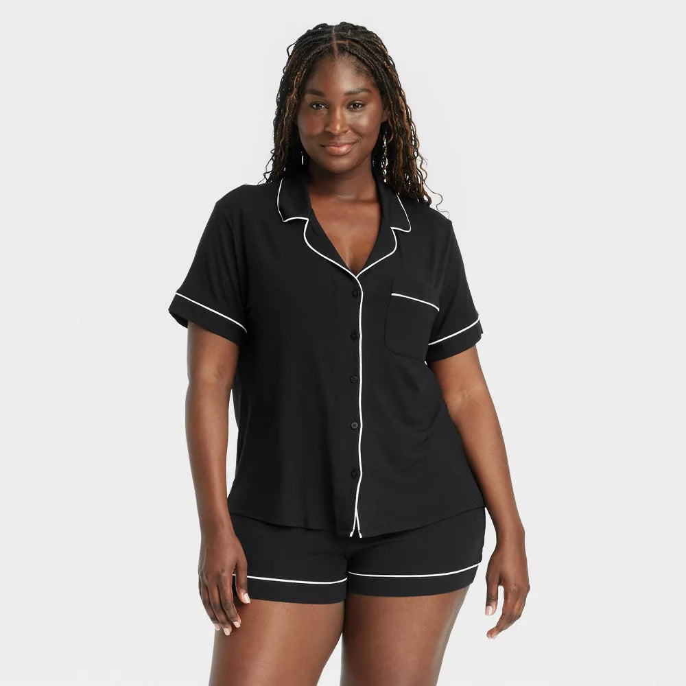 Auden pijama short mujer negra con vivos en contraste y bolsas laterales #color_Black