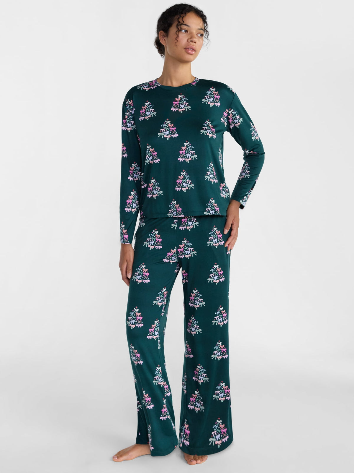 Joyspun Dreamy Soft Collection para mujer, JOS Hunter Elegance Bows, vista principal de conjunto de pijama de dos piezas #color_JOS Hunter Elegance Bows
