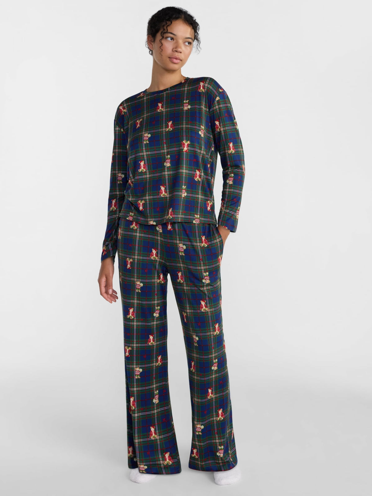 Joyspun Dreamy Soft Collection para mujer, JOS Deep Cobalt HH Bear, vista principal de conjunto de pijama de dos piezas #color_JOS Deep Cobalt HH Bear