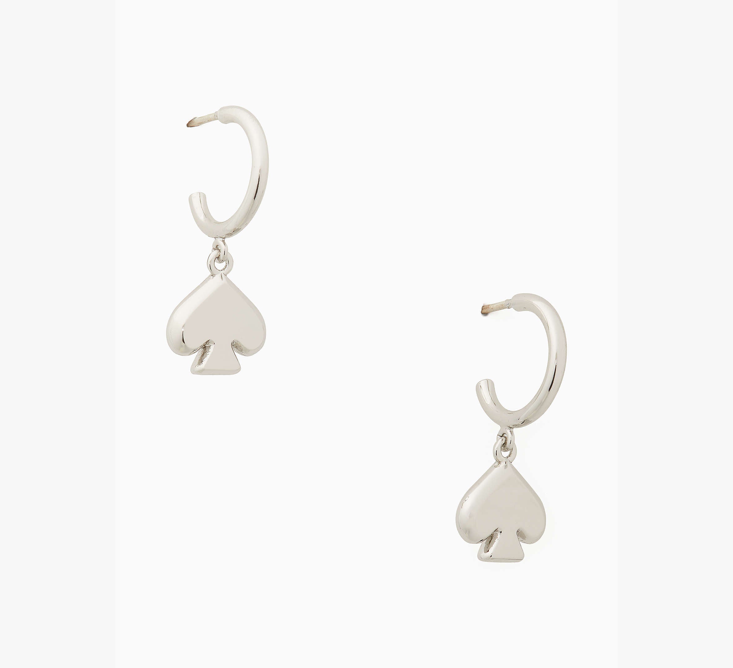 Kate Spade - Everyday Spade Metal Huggies | Aretes para Dama