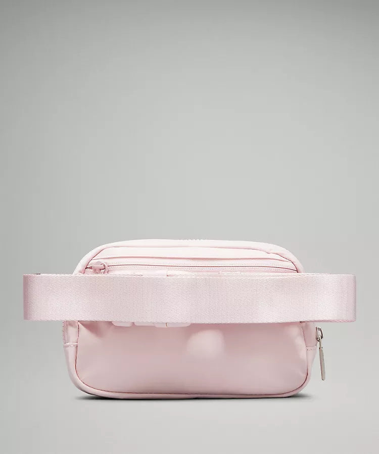 Everywhere Belt Bag 1L