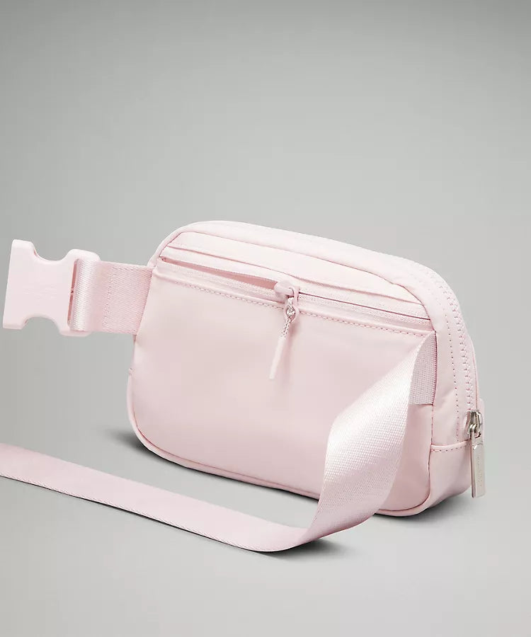 Everywhere Belt Bag 1L
