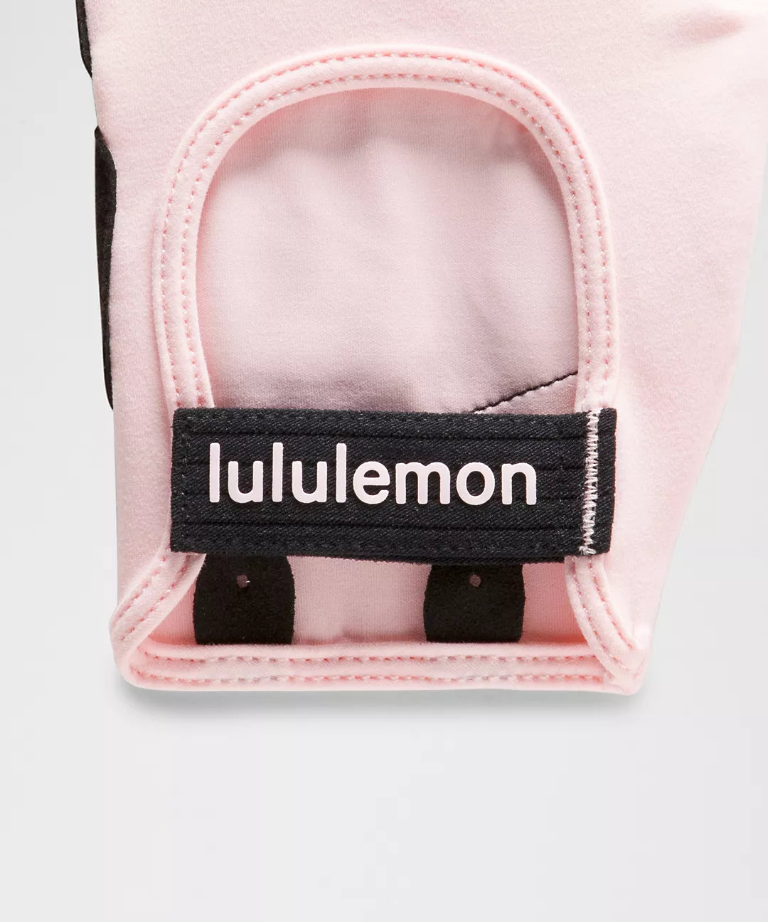 Guantes deportivos Lululemon con tela Everlux transpirable y protección acolchada #color_LL Pink Pearl