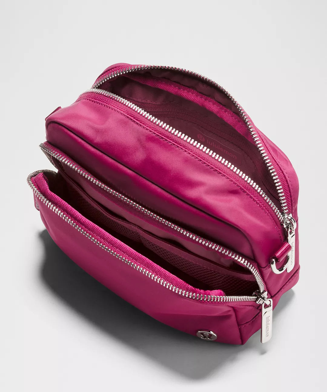 Everywhere Crossbody Bag 2L Metal Hardware