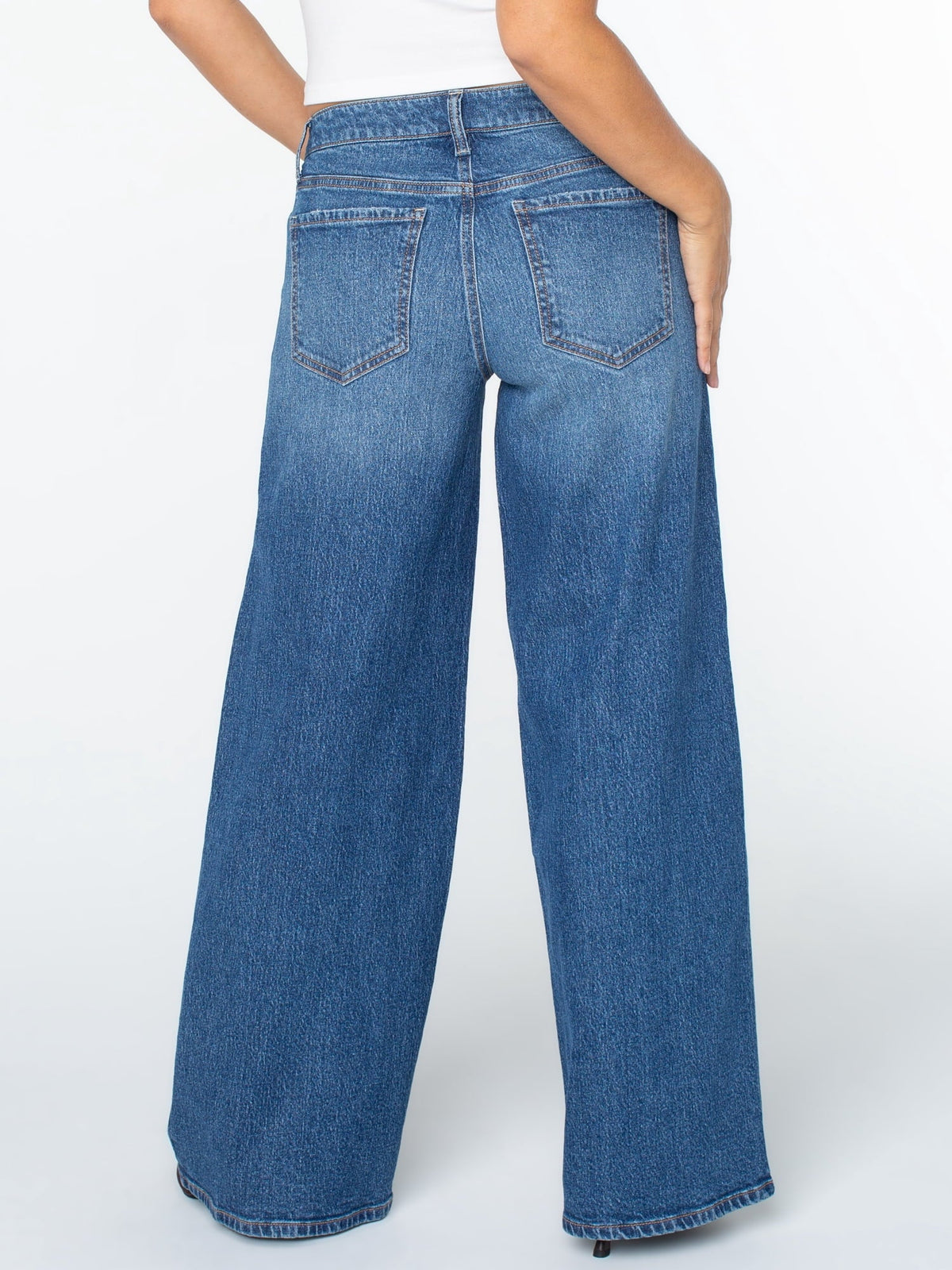 Pantalón de mezclilla de tiro medio Celebrity Pink y silueta wide leg
