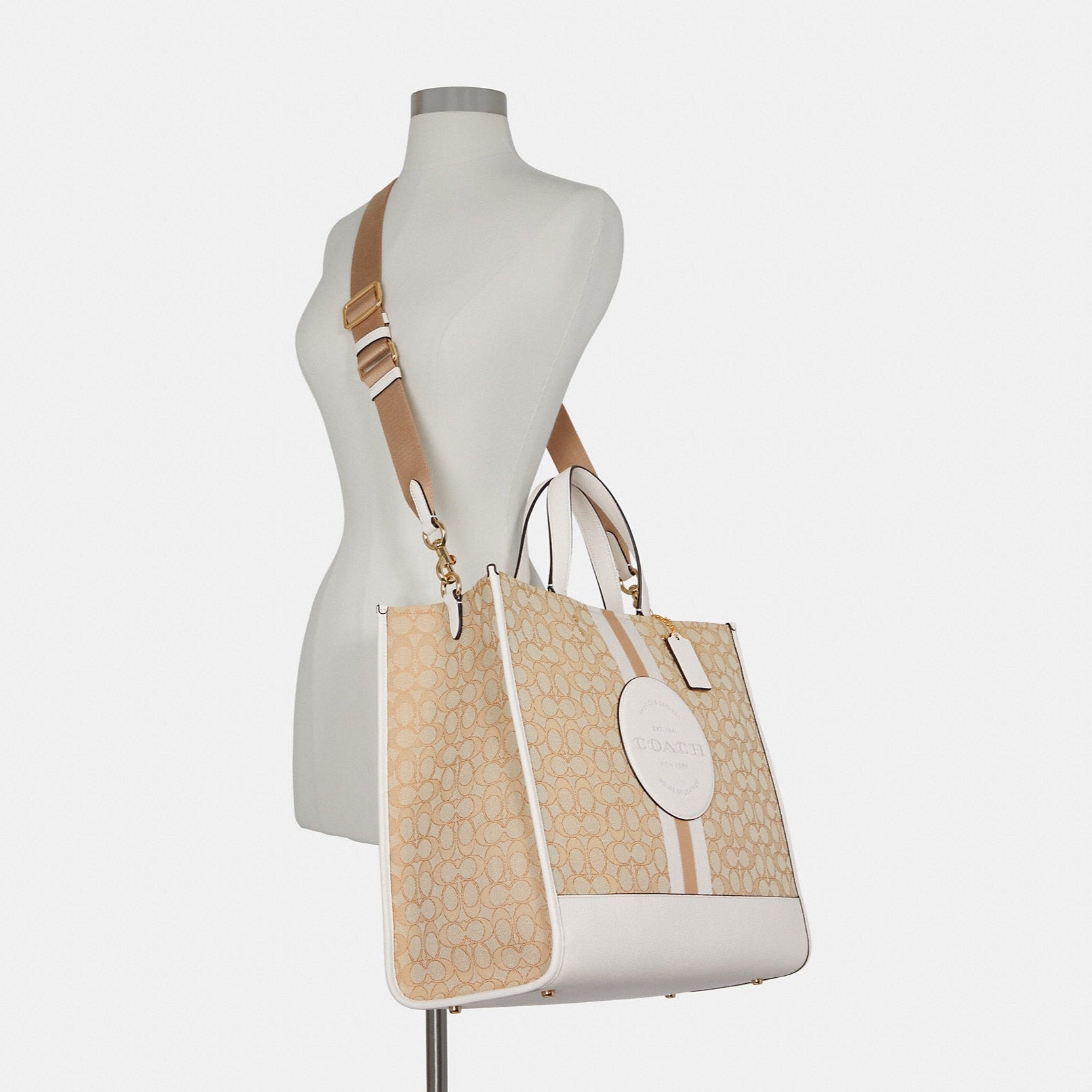 Dempsey Tote 40 In Signature Jacquard With Stripe And Coach Patch