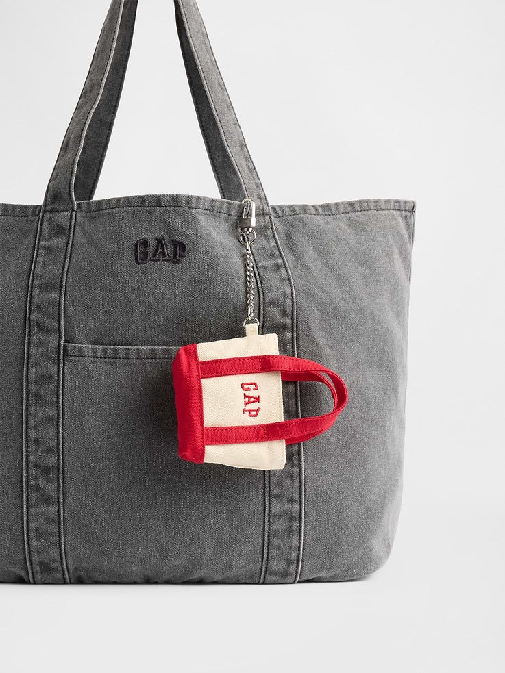 Gap Logo Tote Bag Charm Modern Red vista adicional #color_GAP Modern Red