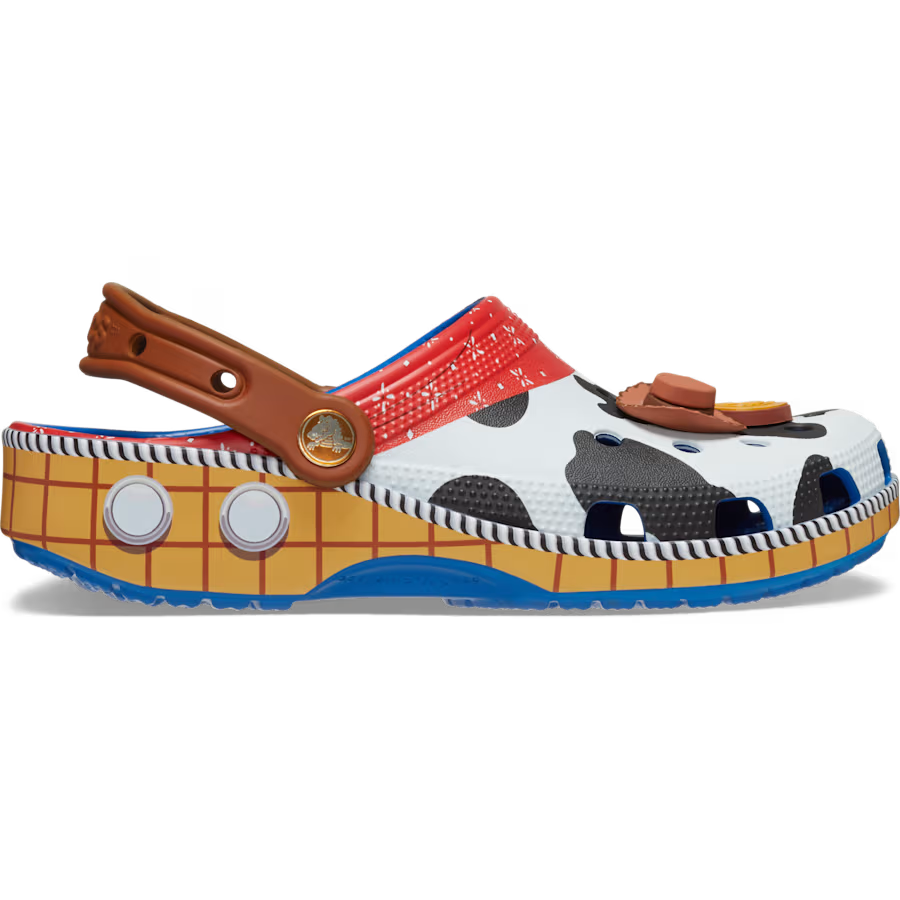 Crocs Sheriff Woody Classic Clog de Toy Story en color Blue Jean.