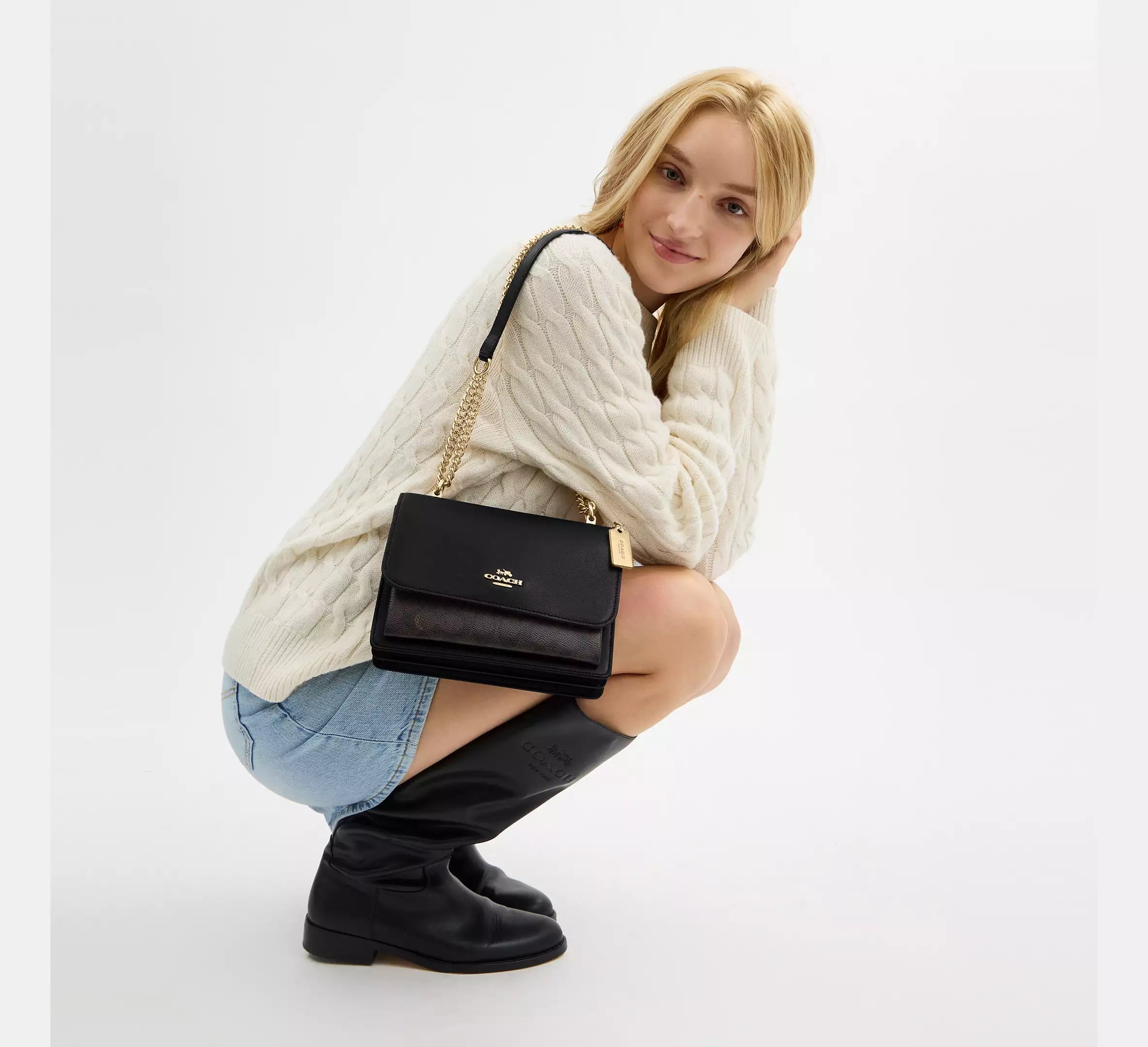 Klare Crossbody In Signature Canvas