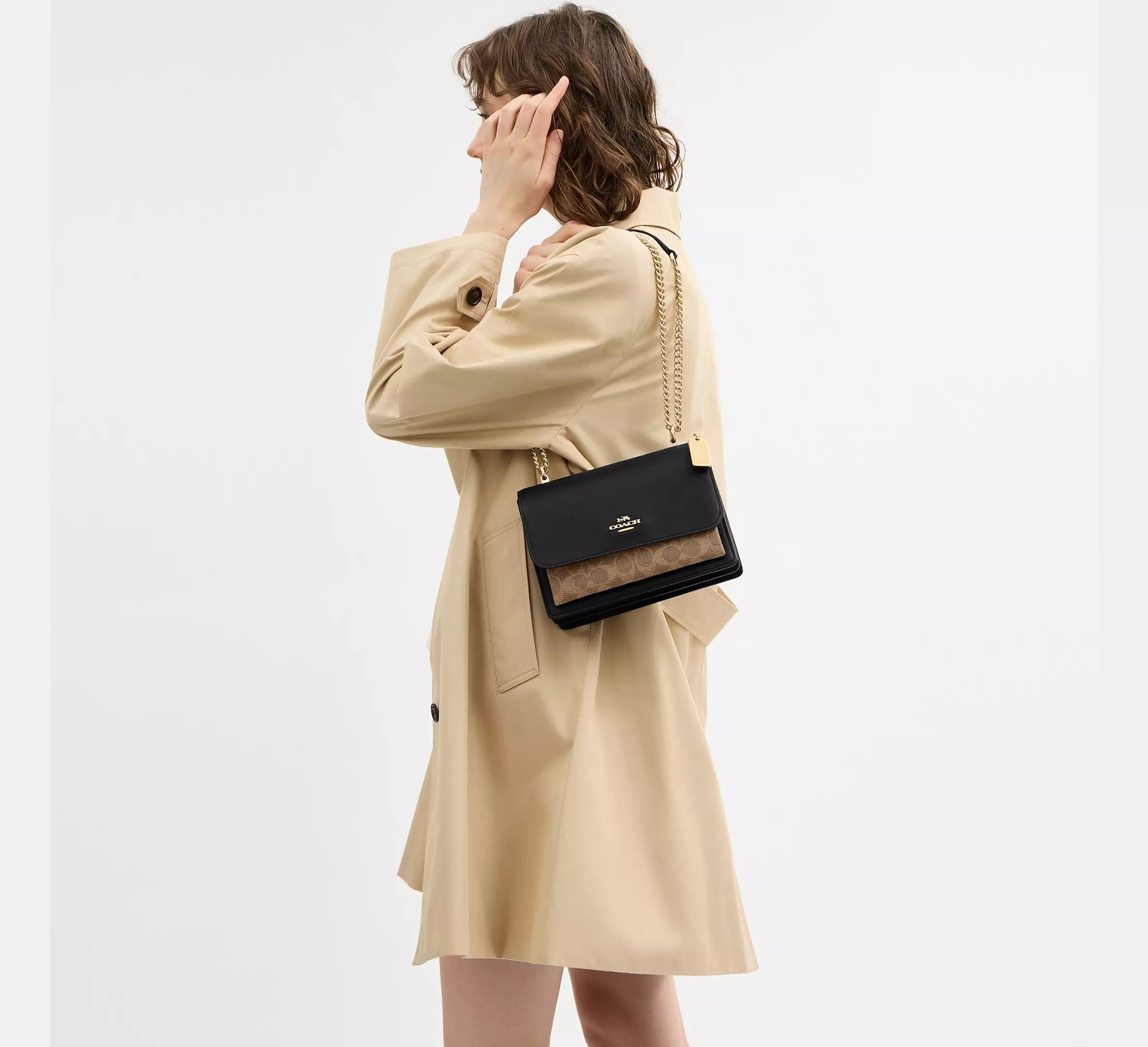 Klare Crossbody In Signature Canvas