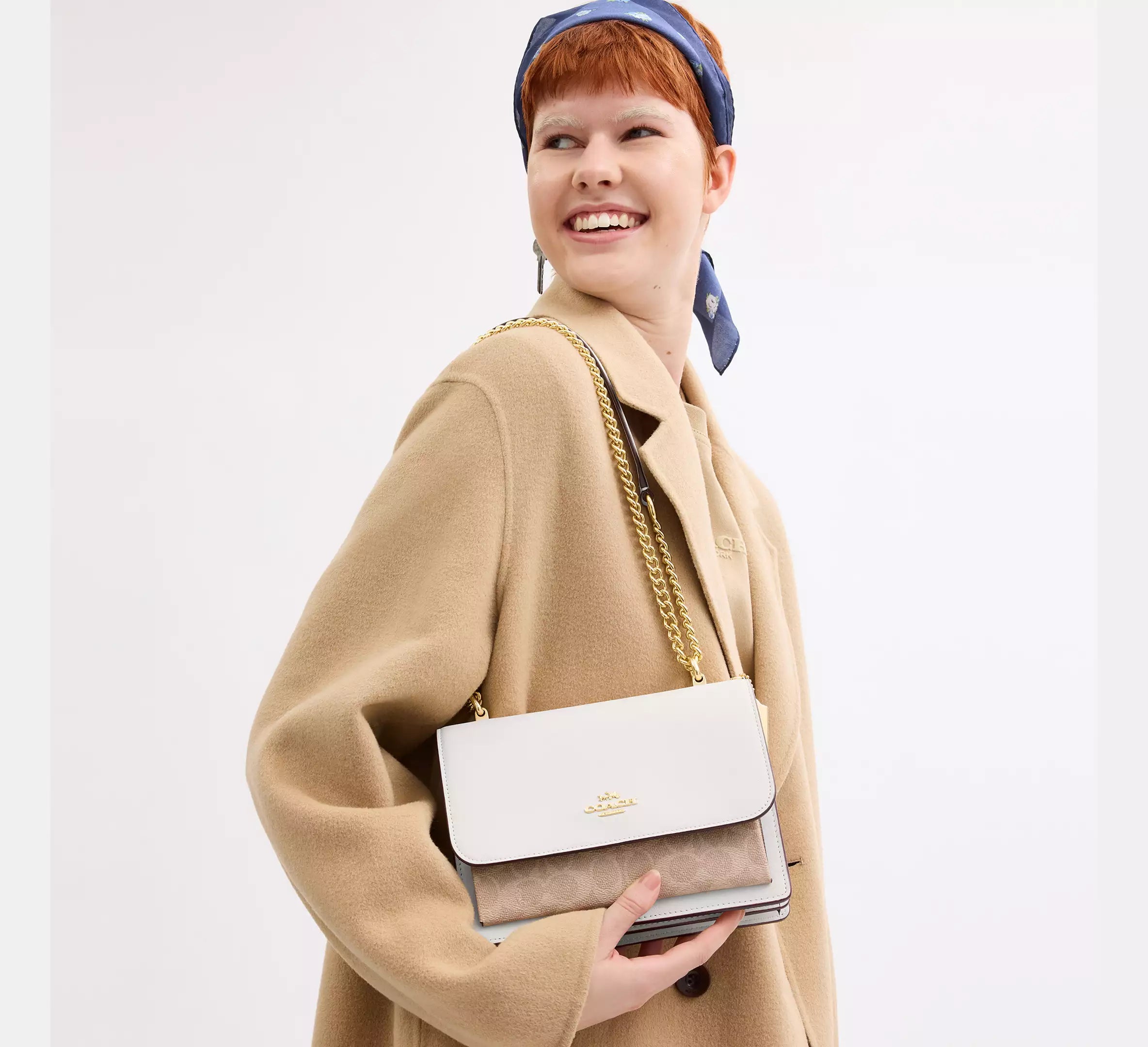 Klare Crossbody In Signature Canvas