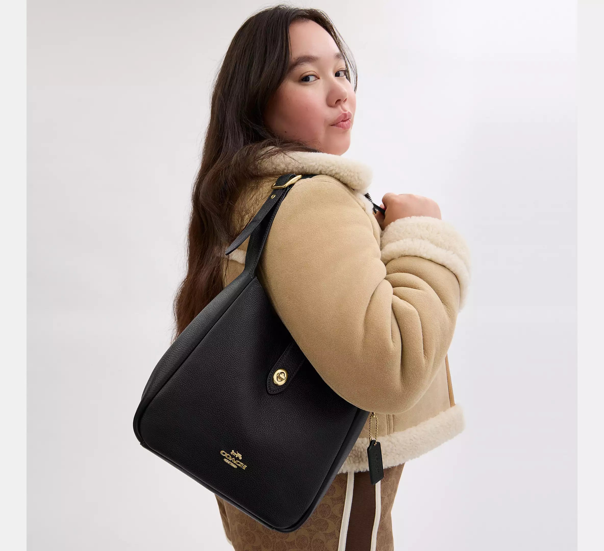 #color_CA Gold/Black