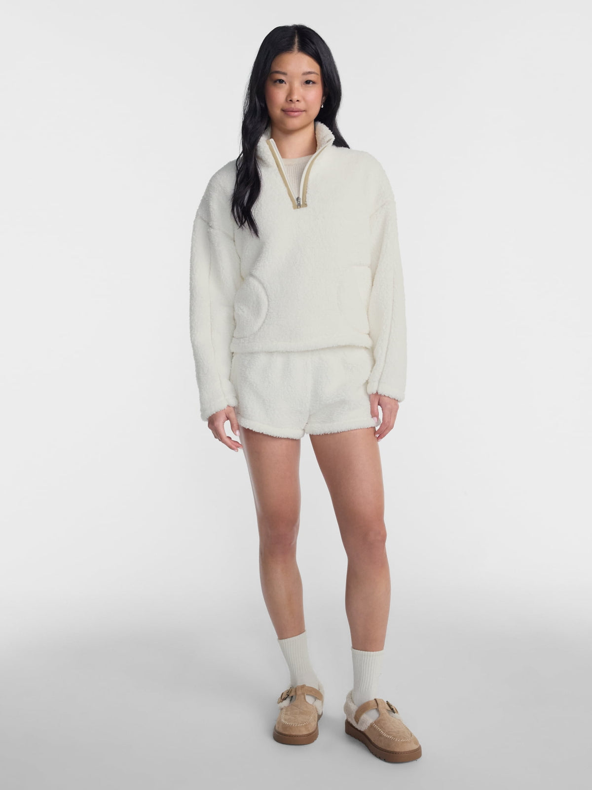 No Boundaries Faux Shearling Plush Pullover para mujer, NOB Winter White, fotografía adicional de diseño y corte #color_NOB Winter White