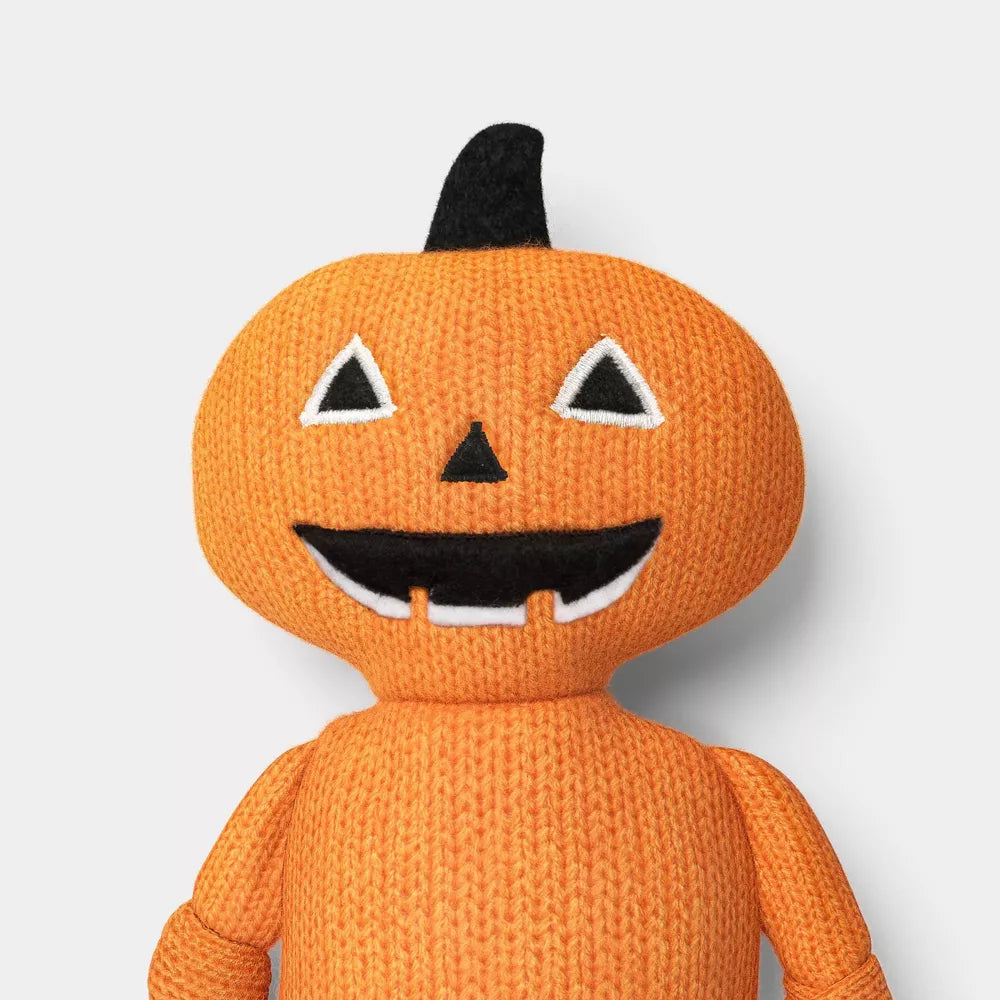 Muñeco decorativo tejido de calabaza Halloween Hyde and EEK Boutique