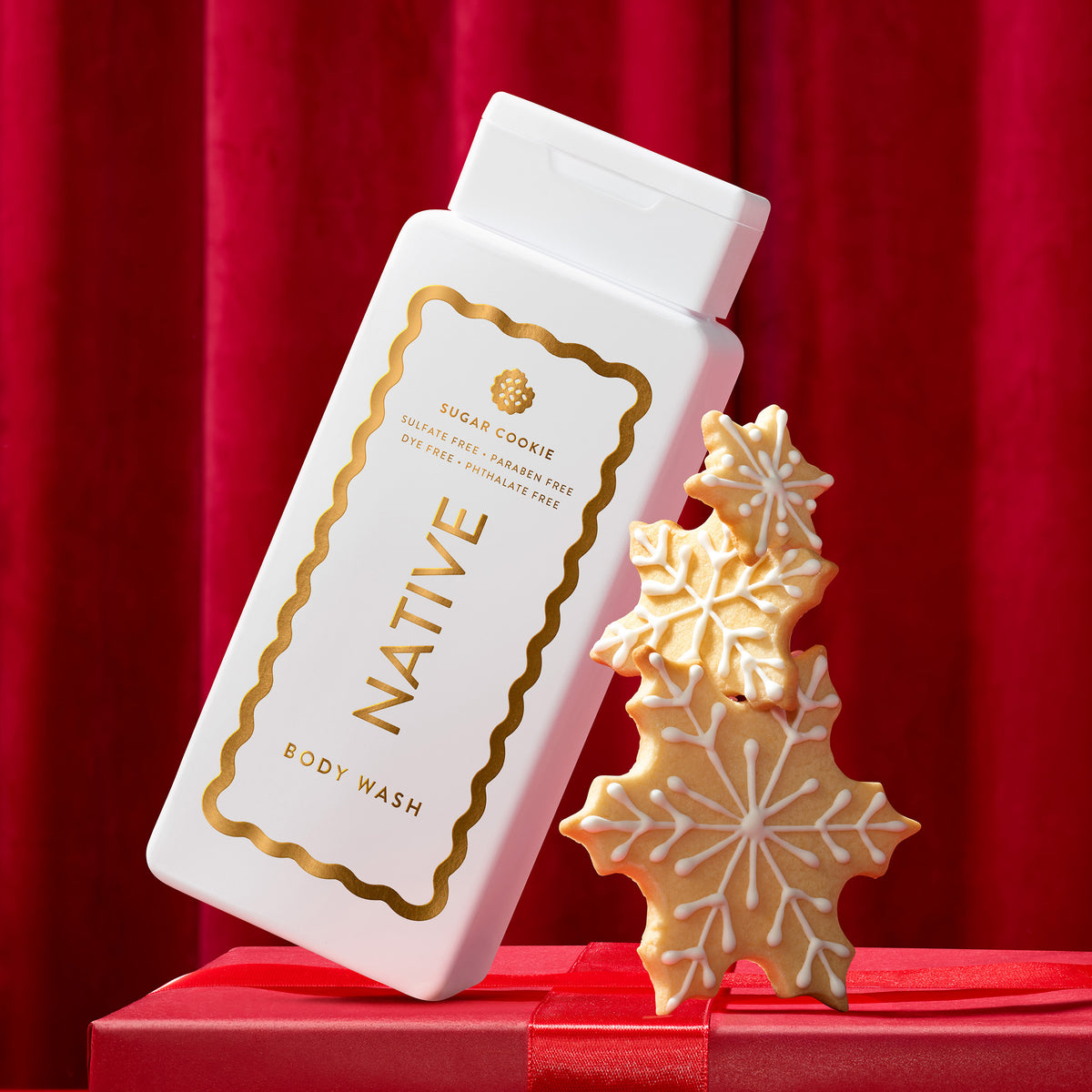 Native Sugar Cookie Body Wash con galletas navideñas y empaque de edición limitada