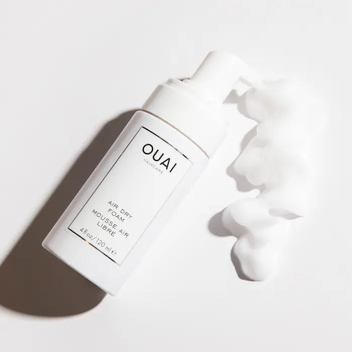 Air Dry Foam de OUAI para ondas suaves y cabello sin frizz