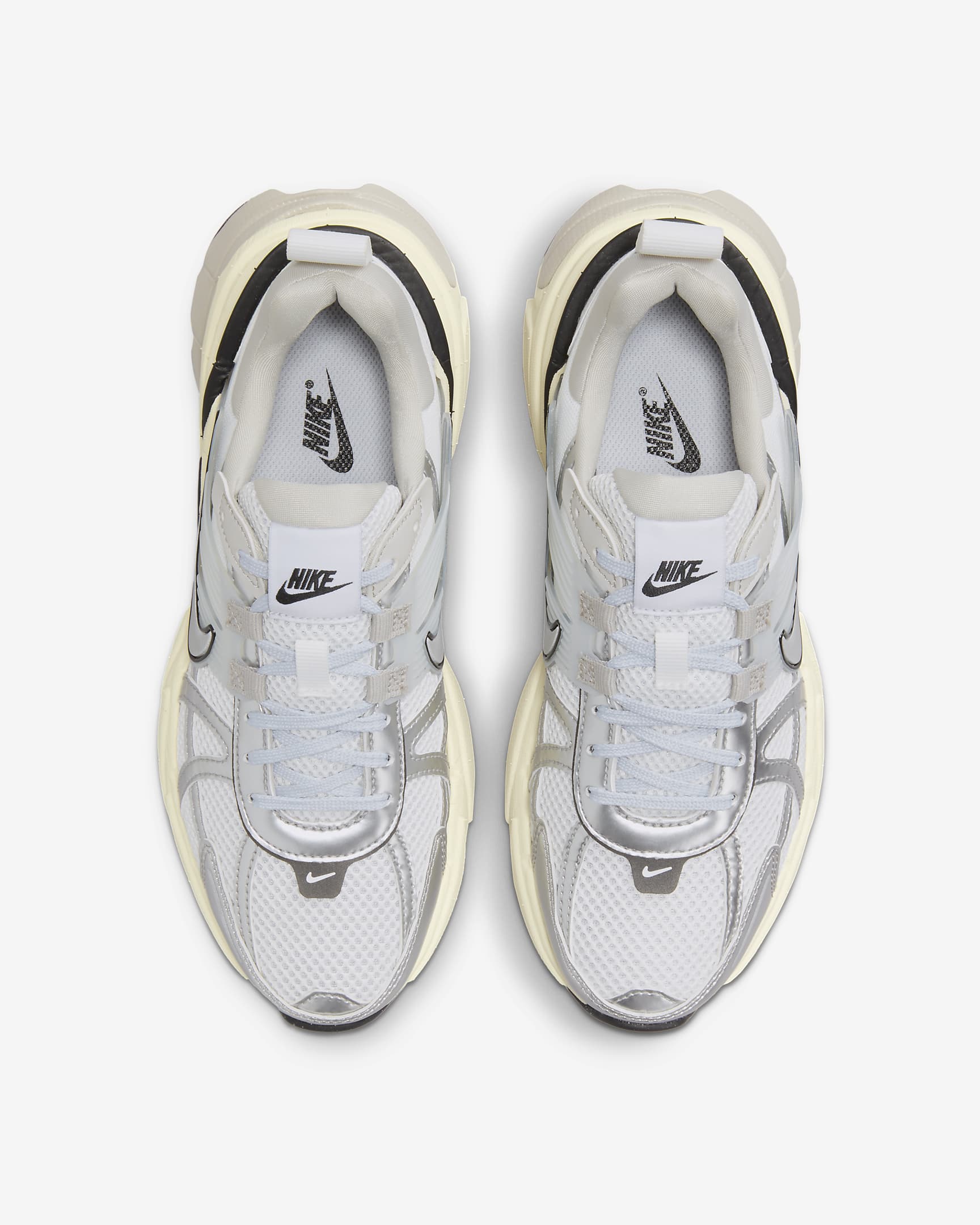V2K Run Summit White/Pure Platinum/Light Iron Ore/Metallic Silver