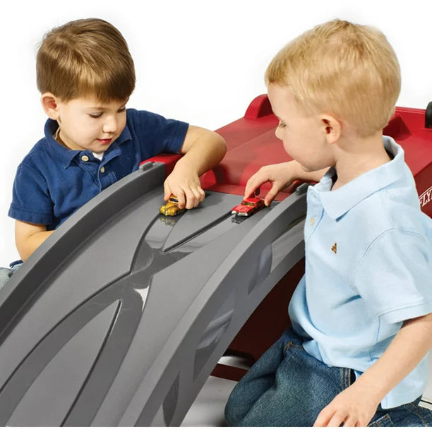 Radio Flyer 500 Ride-on with Ramp and Car
