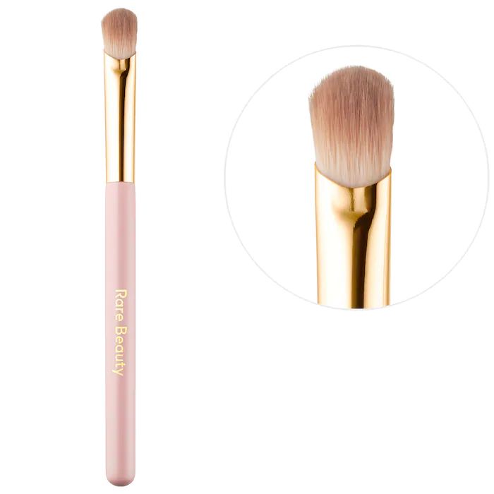 Rare Beauty Stay Vulnerable All Over Eyeshadow Brush Brocha