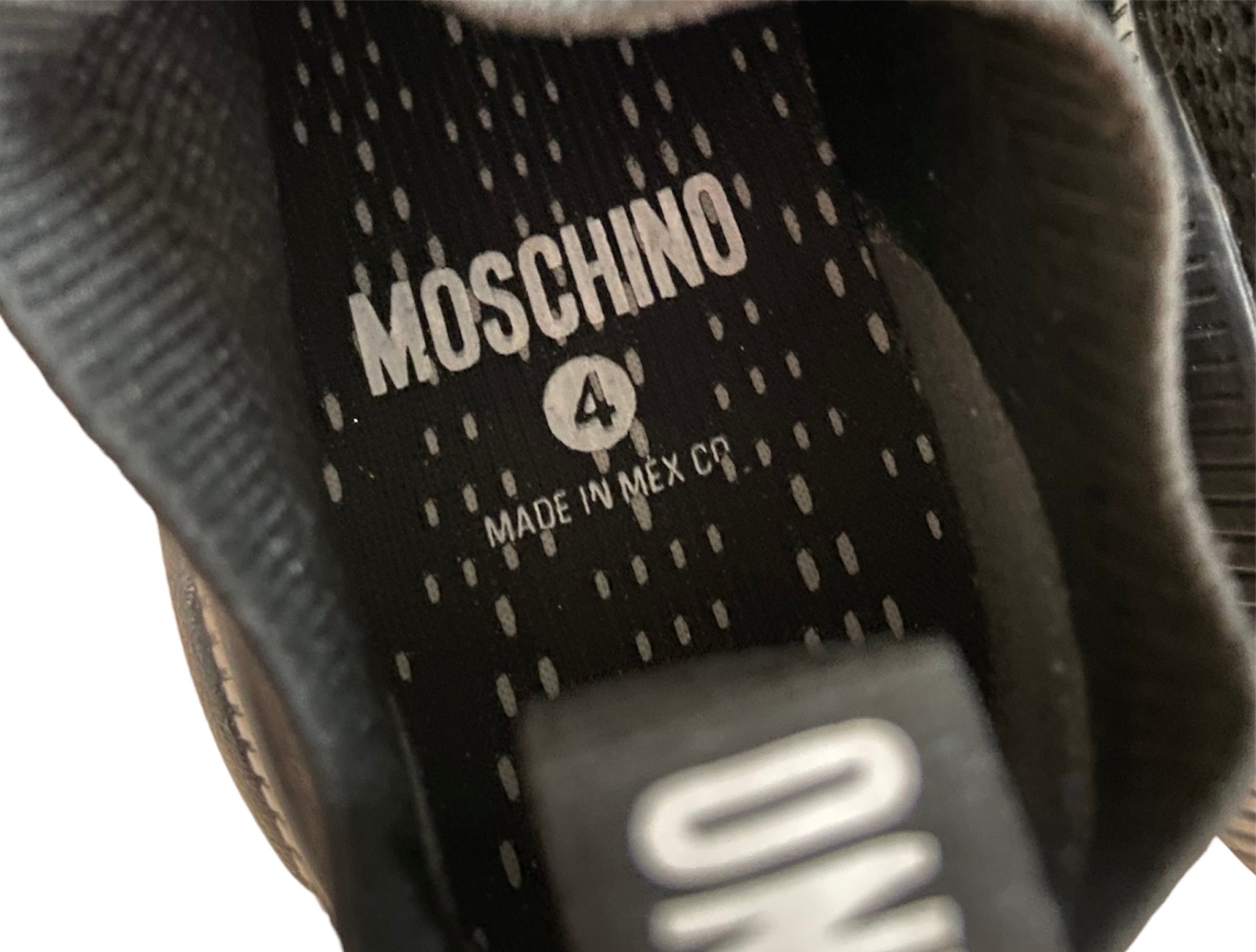 Moschino Tenis Teddy con logo en el talón