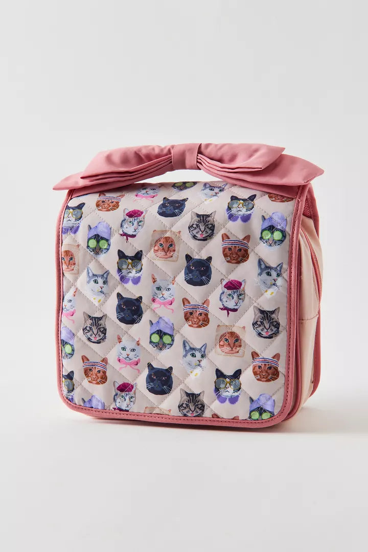 UO Patterned Large Travel Makeup Bag Urban Outfitters cosmetiquera de viaje grande.
