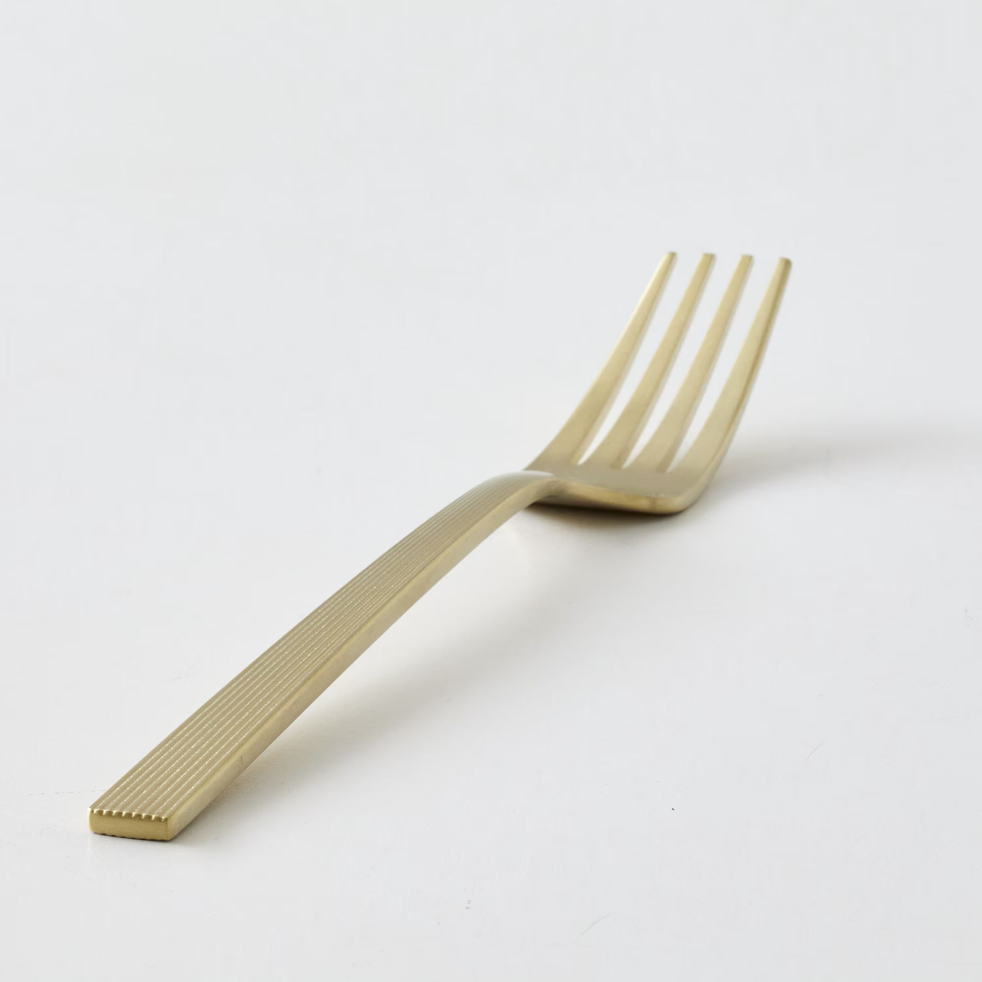 River 20-Piece Gold Stainless Steel Flatware Set with Handles