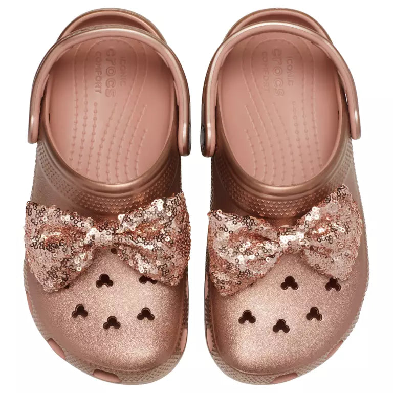 Crocs Minnie Mouse color rose gold con perforaciones Mickey y moño brillante
