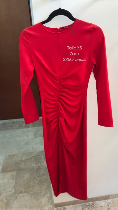 Zara Vestido Rojo - XS