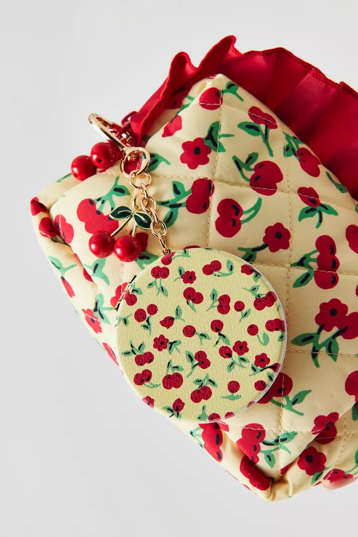 #Color_UO Cherry Land