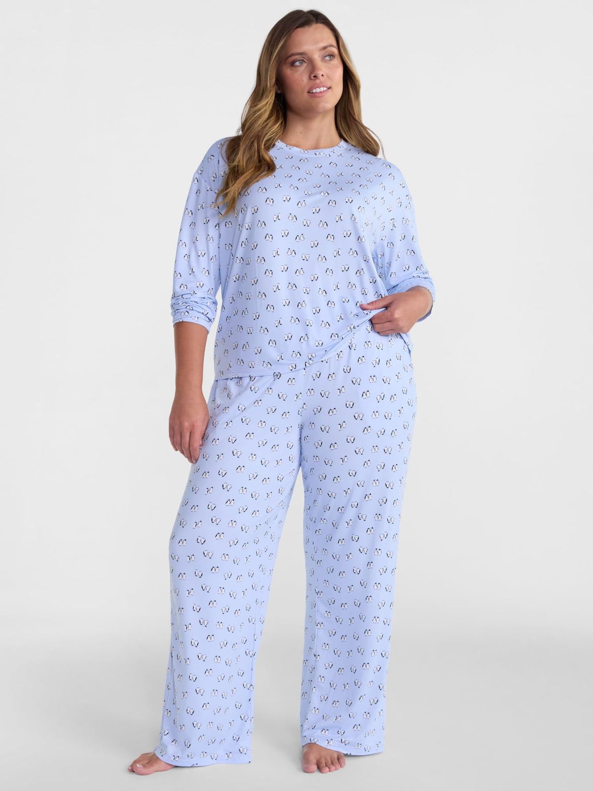 Joyspun Dreamy Soft Collection para mujer, JOS Cool Blue Penguins, segunda vista de blusa y pantalón de descanso #color_JOS Cool Blue Penguins