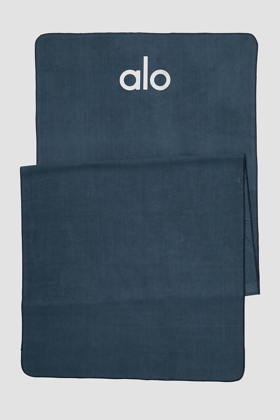 Grounded No-Slip Towel
