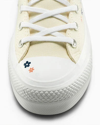 Chuck Taylor All Star Lift Platform Petite Petals