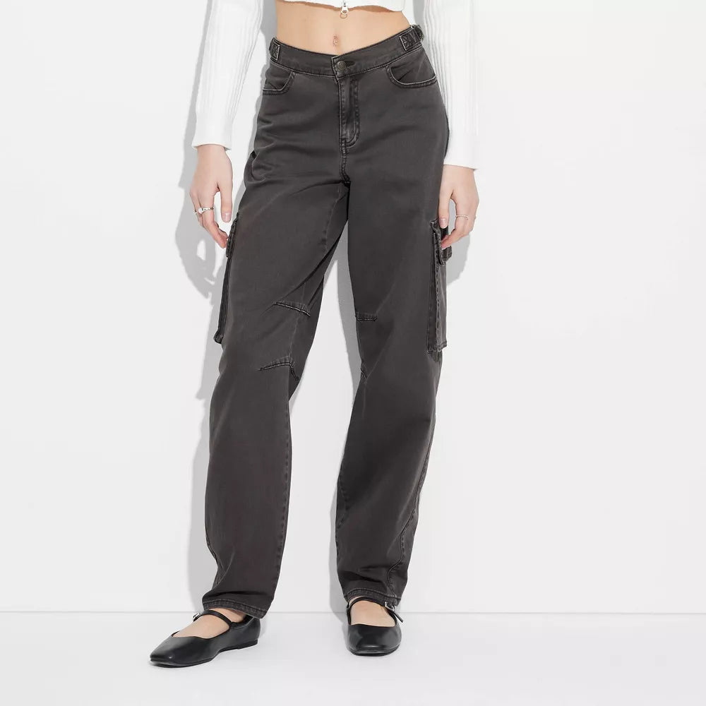 Mid-Rise Barrel Cargo Pants