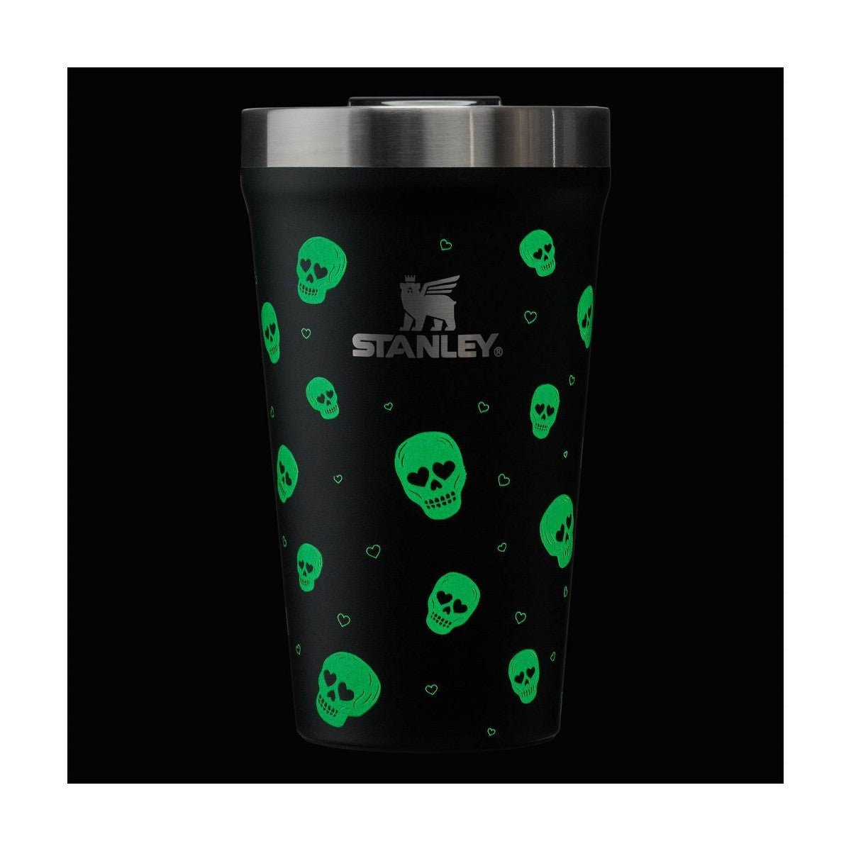 Detalle adicional del diseño Sweetheart Skulls del vaso térmico Stanley Everyday Tumbler #color_STA Sweetheart Skulls