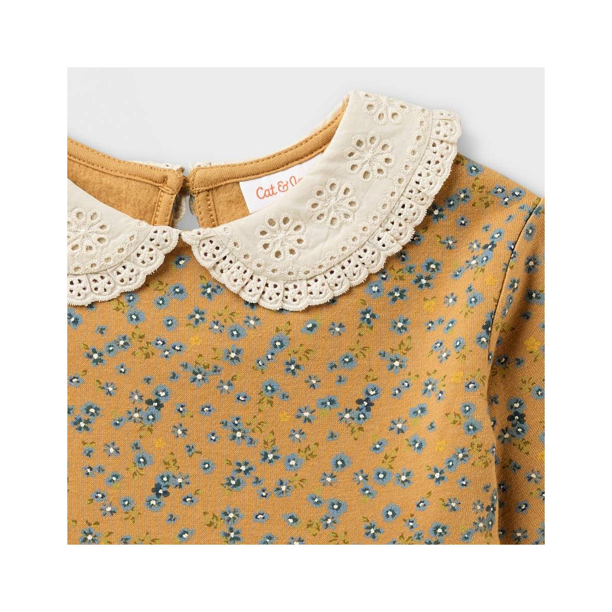 Cat & Jack vestido amarillo con falda escalonada y cuello Peter Pan #color_CJ Yellow