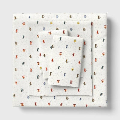 Wondershop Holiday Flannel Sheet Set, fotografía oficial del juego de sábanas, detalle 1 #color_WS Skiers