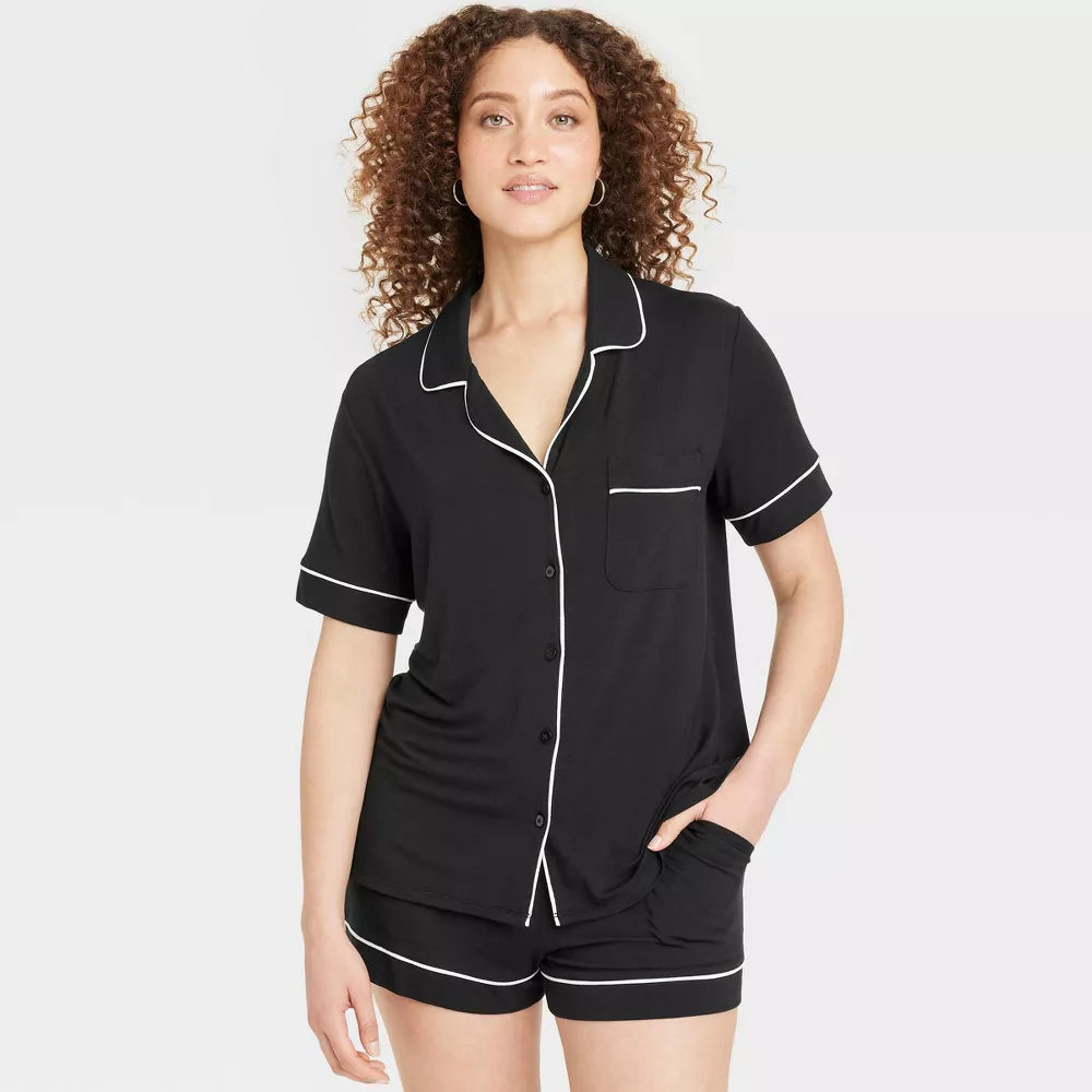 Auden Cloud Knit Modal Pajama Set pijama short para mujer color negro #color_Black