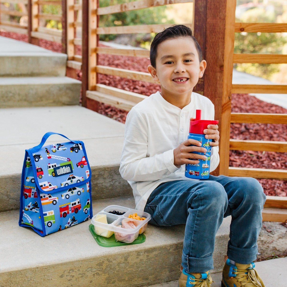 Termo infantil Wildkin de acero inoxidable Heroes, vista del producto #color_WIK Heroes
