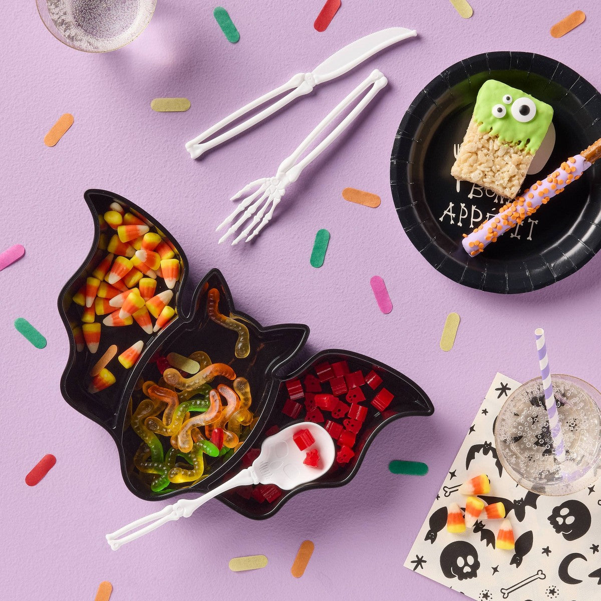Cubiertos de plástico con diseño de esqueleto para mesa de Halloween