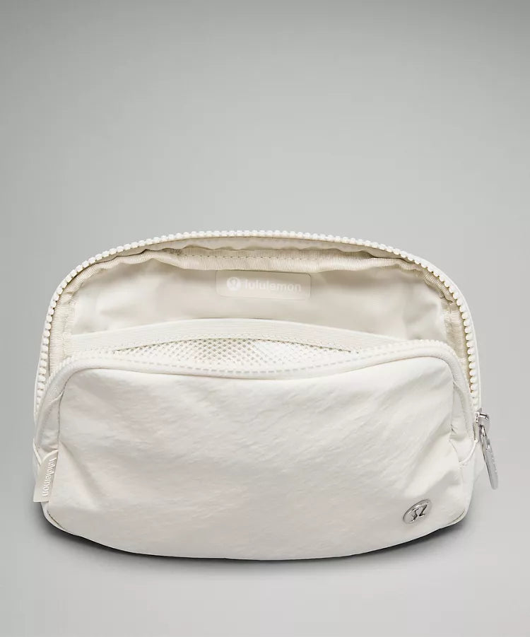 Everywhere Belt Bag 1L