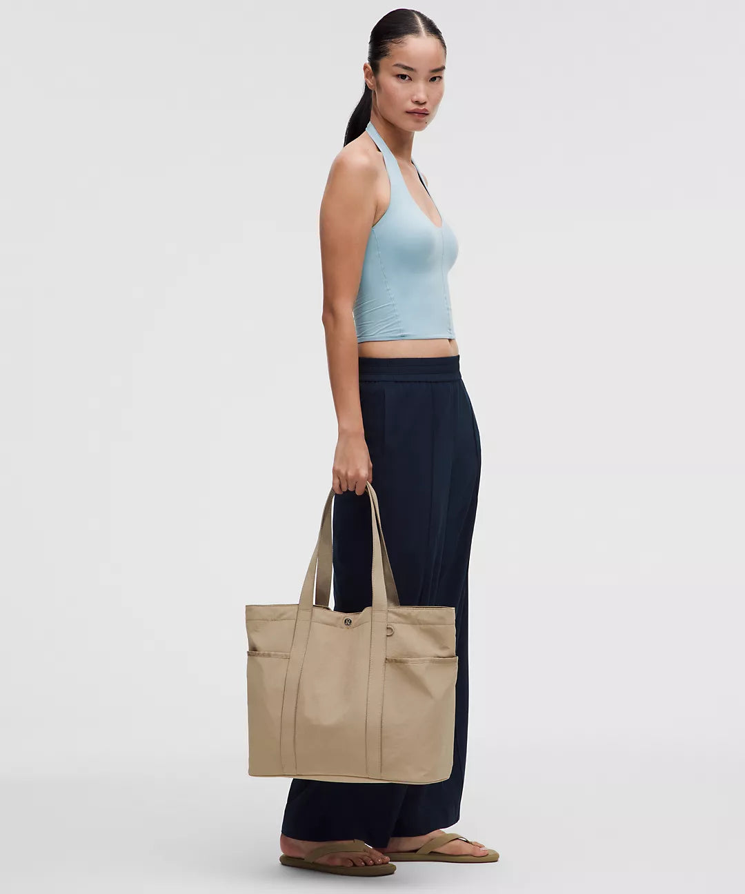 Daily Multi-Pocket Tote Bag 20L