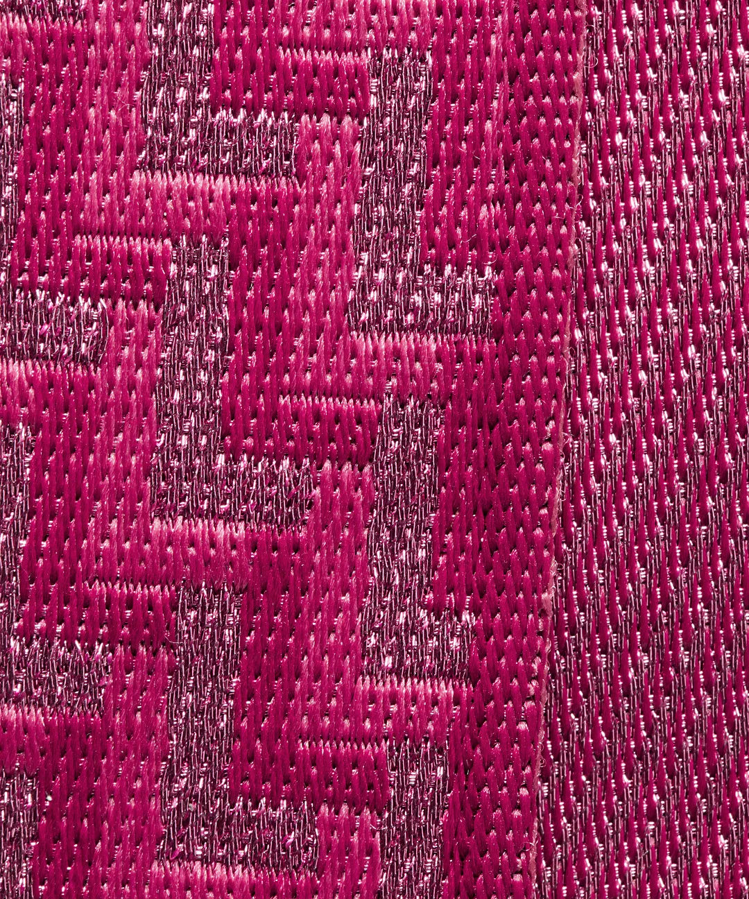 Everywhere Crossbody Bag 2L Metal Hardware