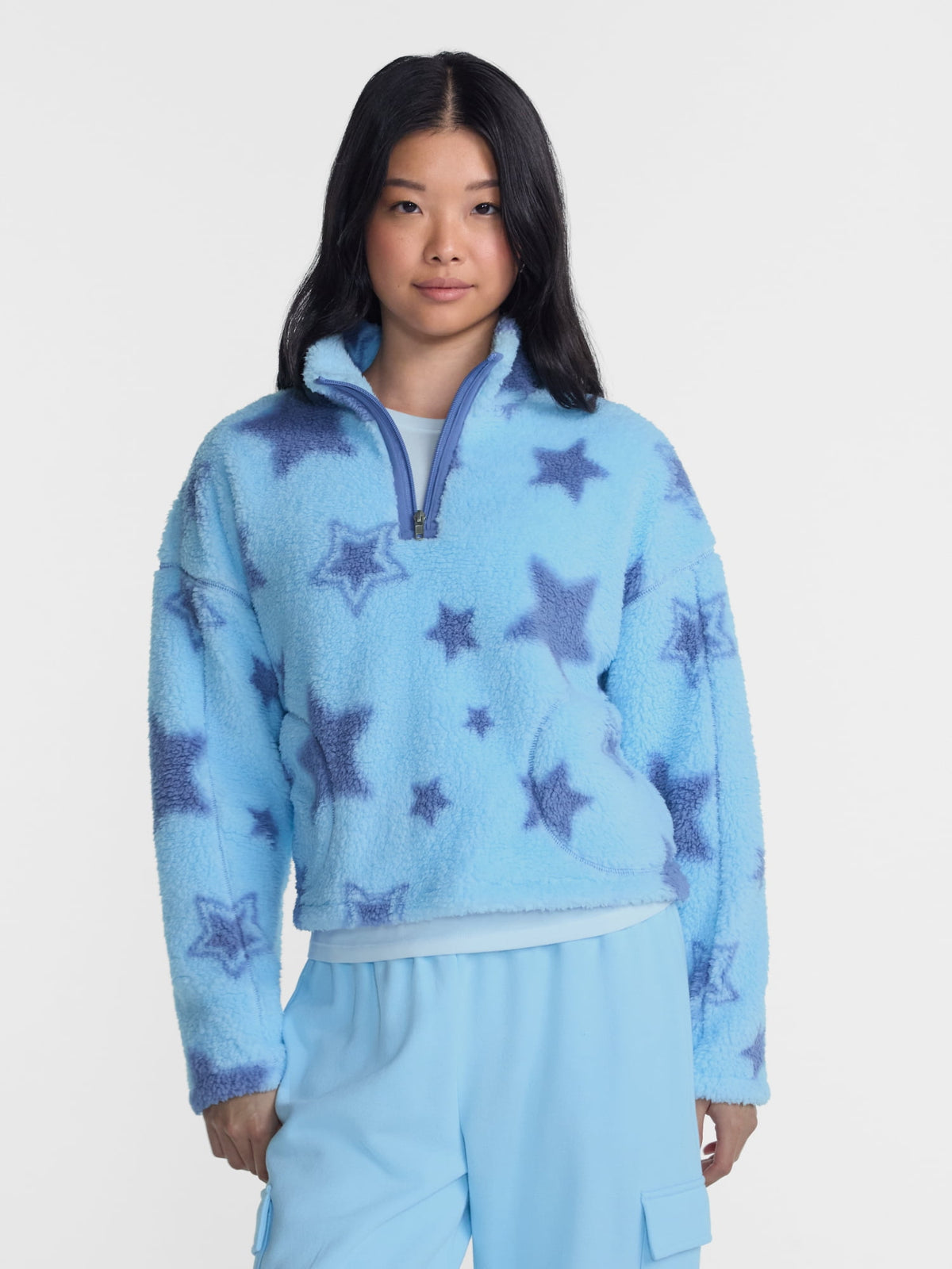 No Boundaries Faux Shearling Plush Pullover para mujer, NOB Star Light, vista principal de sudadera afelpada #color_NOB Star Light